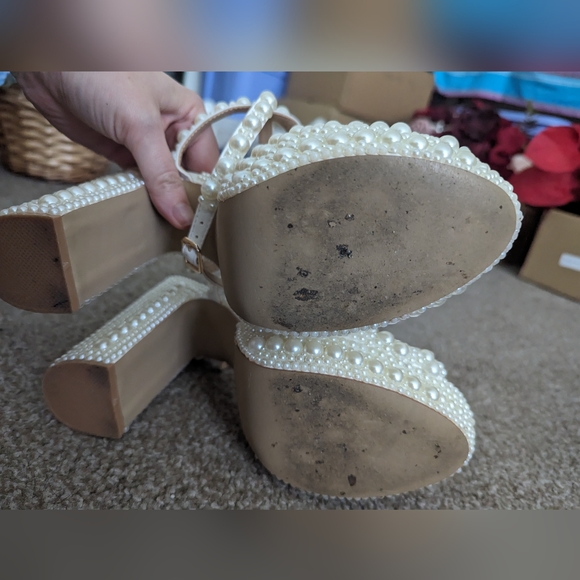 Jimmy Choo Sacaria inspired heels - Picture 2 of 4